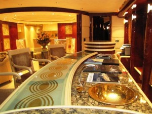 Preowned 118' Millennium 2001 Interior