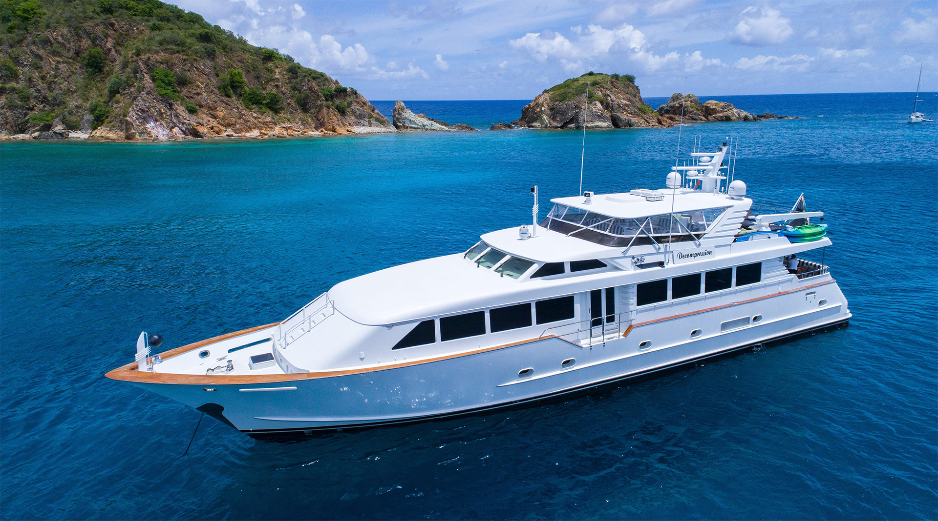 Broward Yachts Full Screen Picture