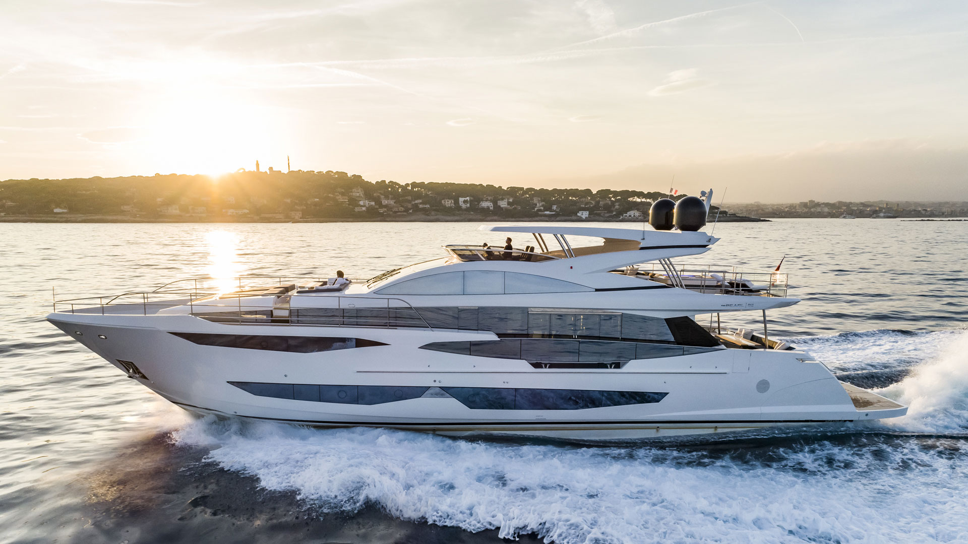 Pearl Yachts Full Screen Picture