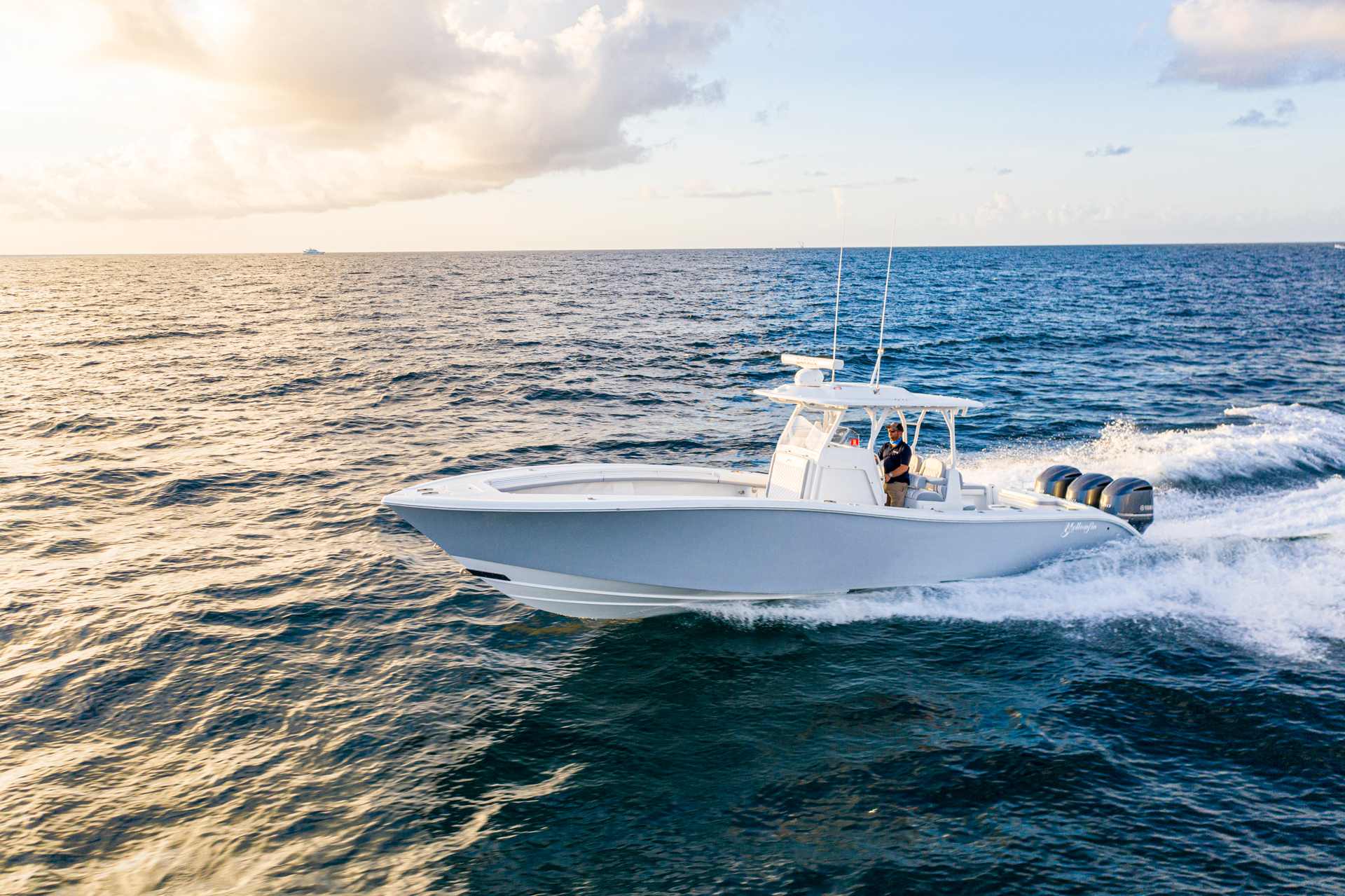 Yellowfin 36 Offshore video
