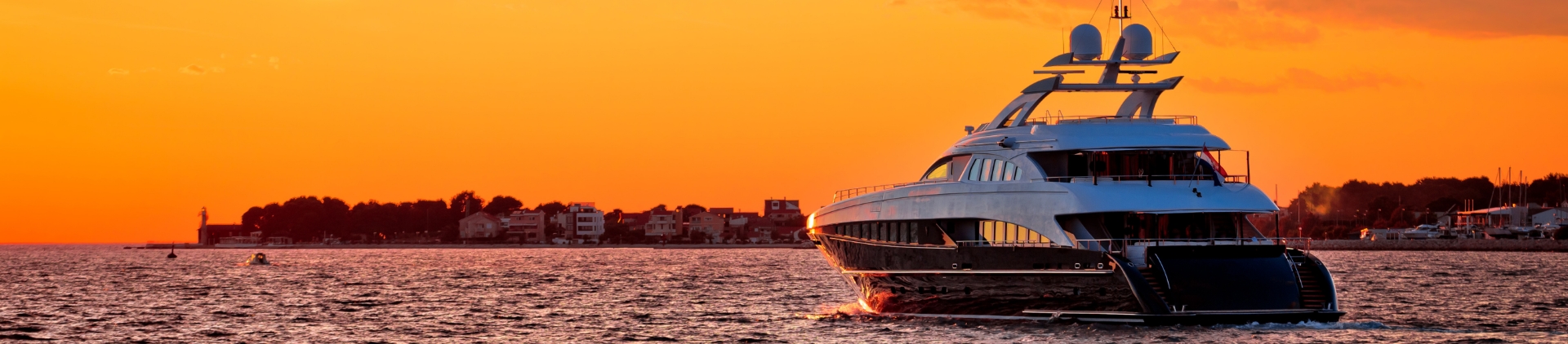 Atlantic Yacht And Ship Team Hero Image
