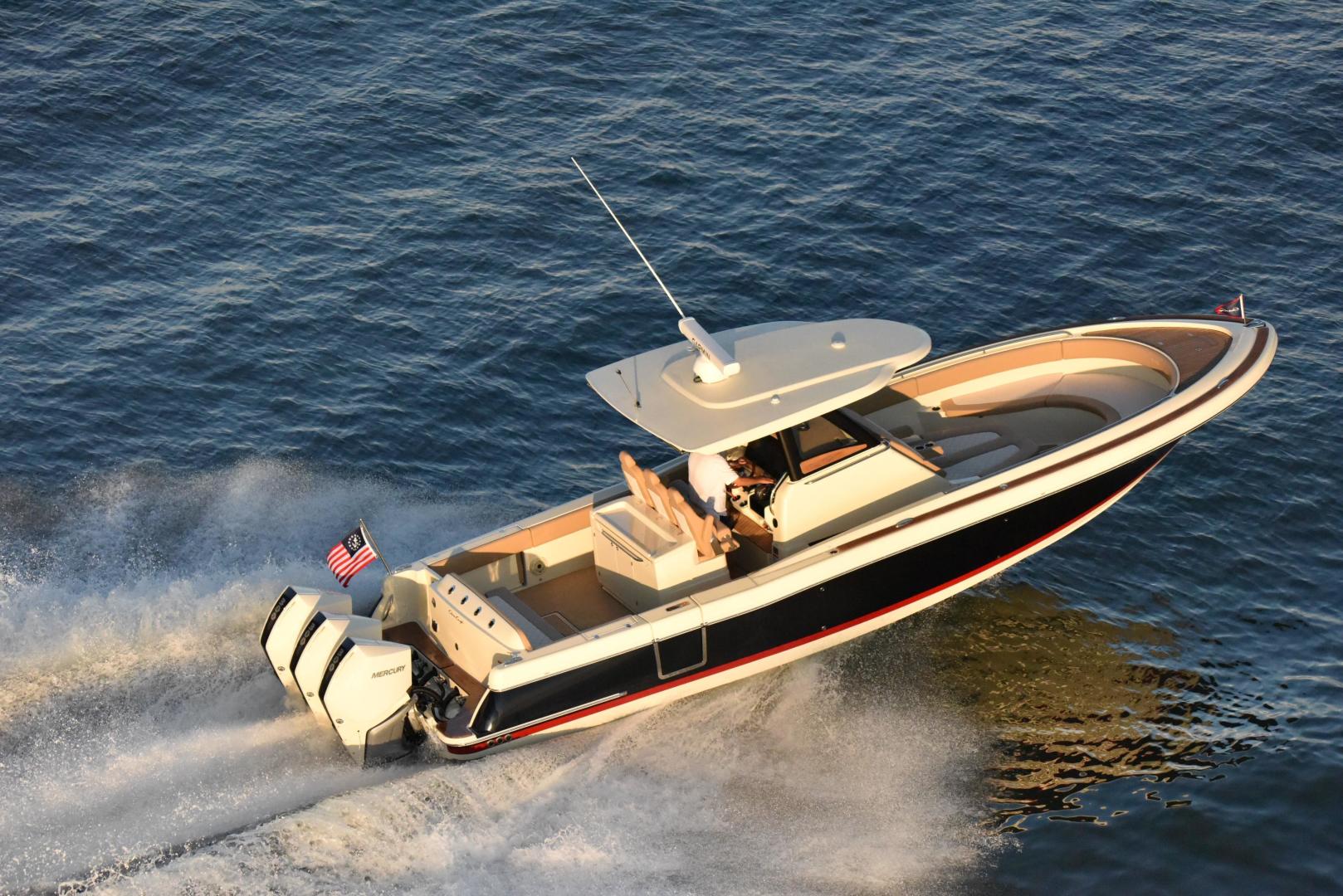 Chris-Craft Yachts Full Screen Picture