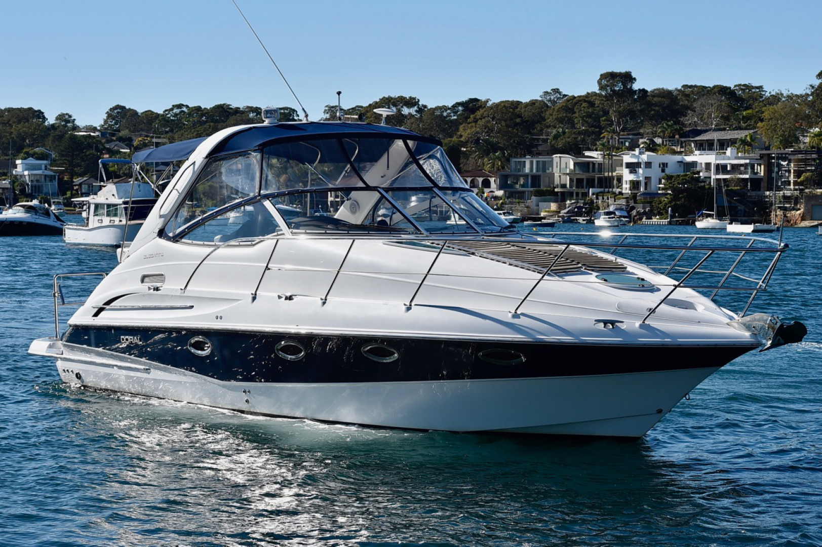 Doral Yachts Full Screen Picture