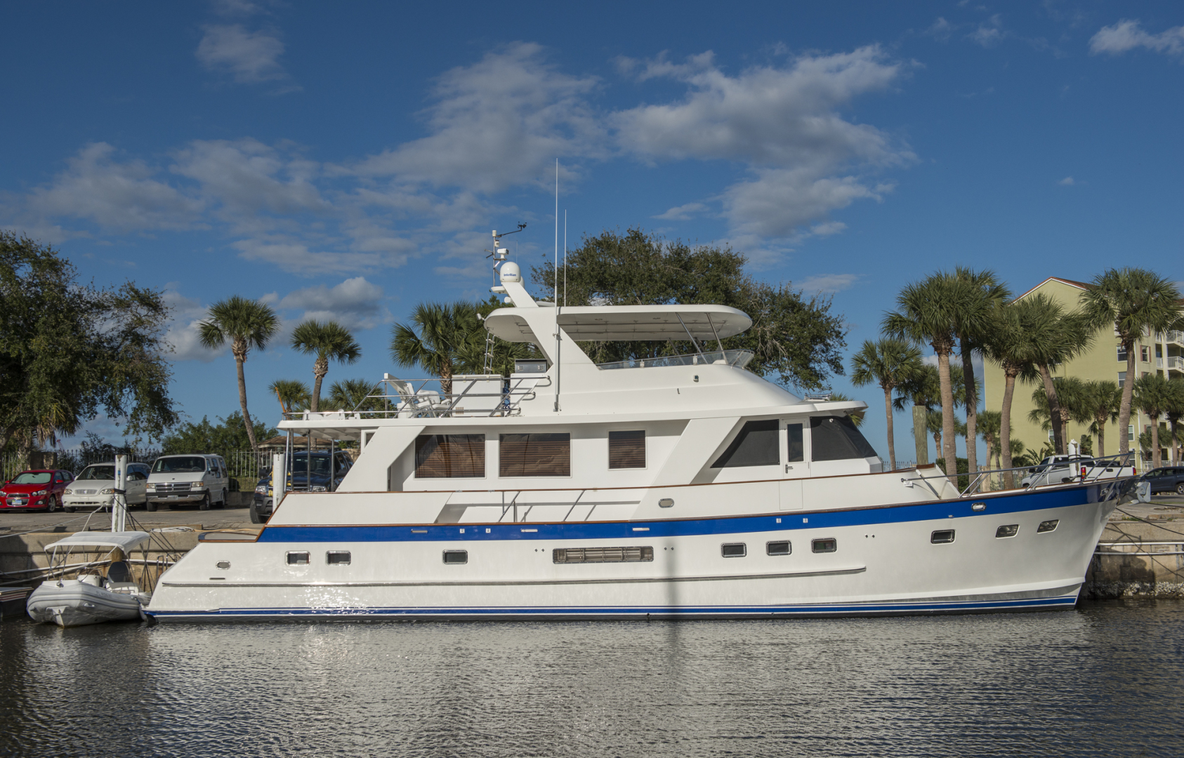 Grand Alaskan Yachts Full Screen Picture