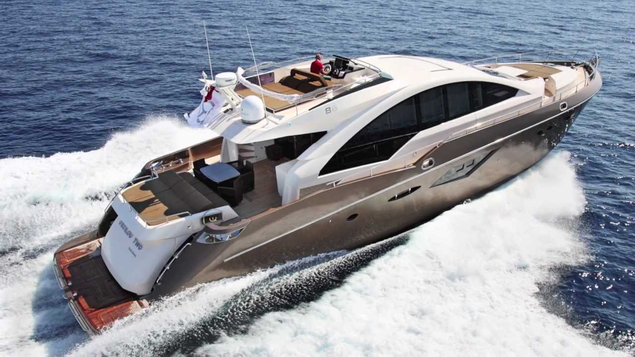Queens  Yachts Full Screen Picture