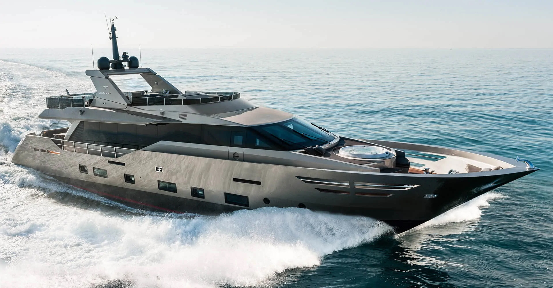 Tecnomar Yachts Full Screen Picture