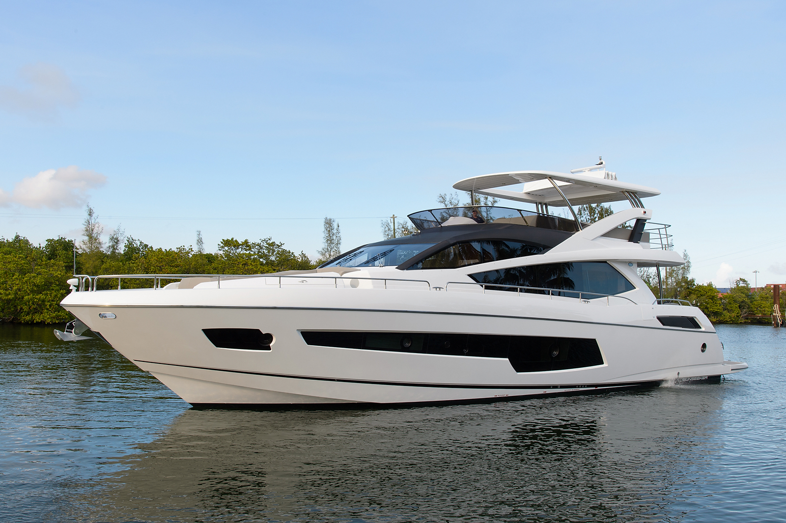 75 Sunseeker 2017