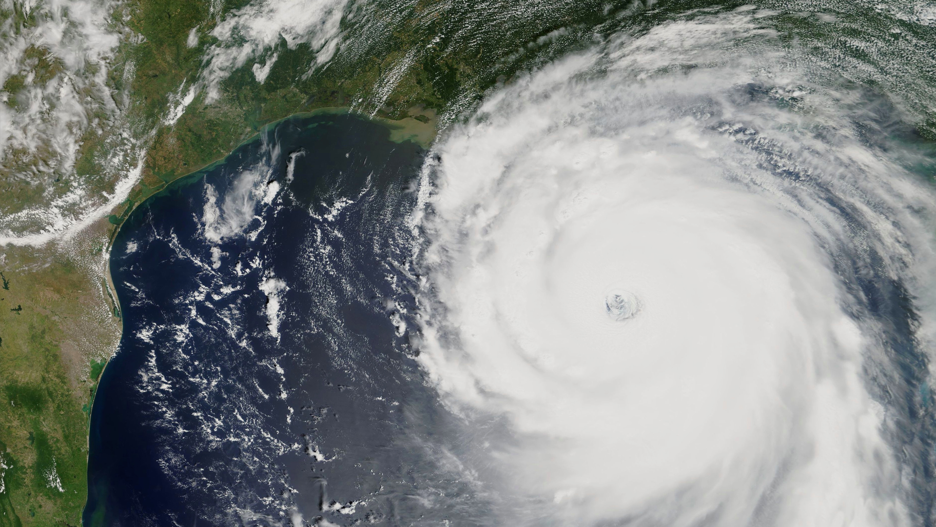 Secure a Yacht in Hurricanes