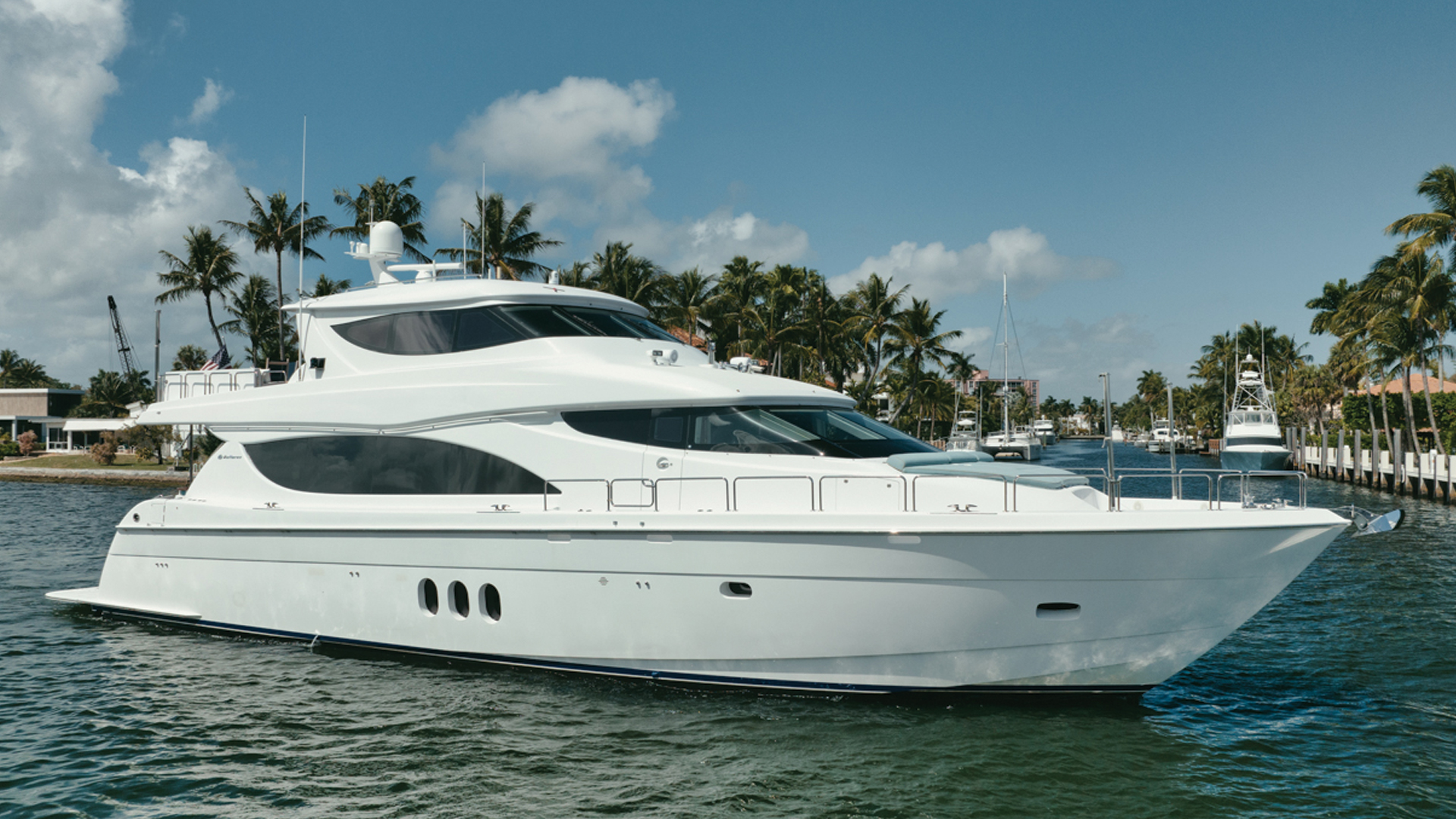 80' HATTERAS 2014