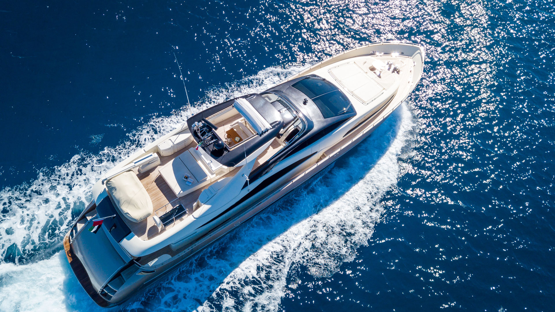 yacht running offshore